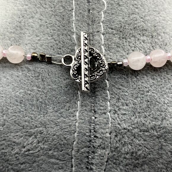 Beautiful Carved Rose Quartz Beaded Necklace With Art Glass Flower Beads - Picture 7 of 7